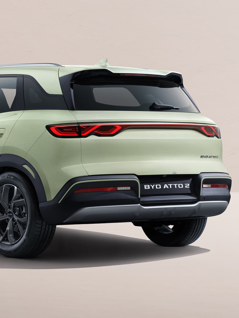 byd-atto2-exterior-02-l byd-atto2-exterior-02-l